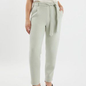 LEZE the Label Size Medium Haven Pant in Matcha